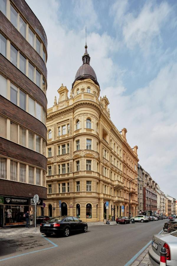 Luminous Apartment For 2 Near Wenceslas Square By Prague Days Kültér fotó